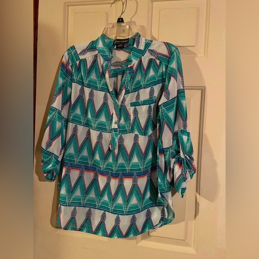 Patterned Teal and White Blouse